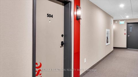 Photo 3 at 504 - 10 Culinary Lane, Rural Barrie Southeast, Barrie