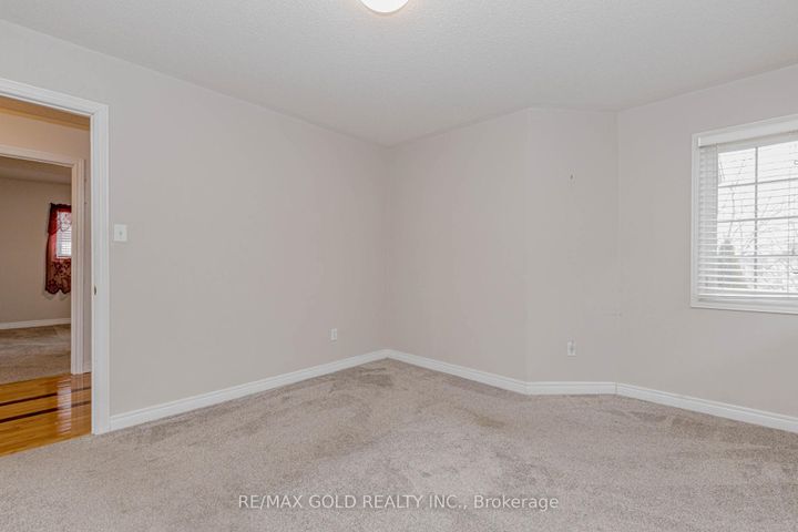 Photo 29 at 64 Mossgrove Crescent, Northwest Sandalwood Parkway, Brampton