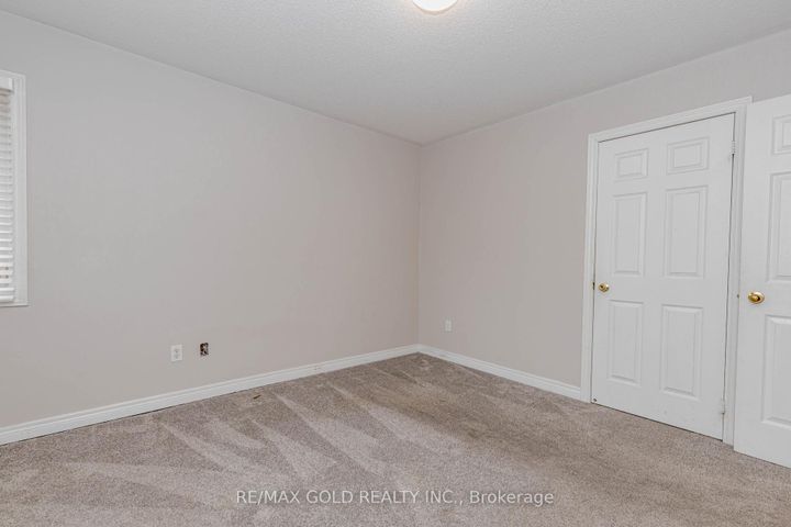 Photo 30 at 64 Mossgrove Crescent, Northwest Sandalwood Parkway, Brampton