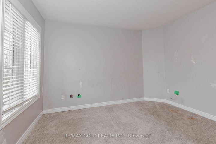 Photo 34 at 64 Mossgrove Crescent, Northwest Sandalwood Parkway, Brampton