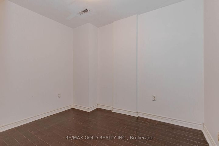 Photo 39 at 64 Mossgrove Crescent, Northwest Sandalwood Parkway, Brampton