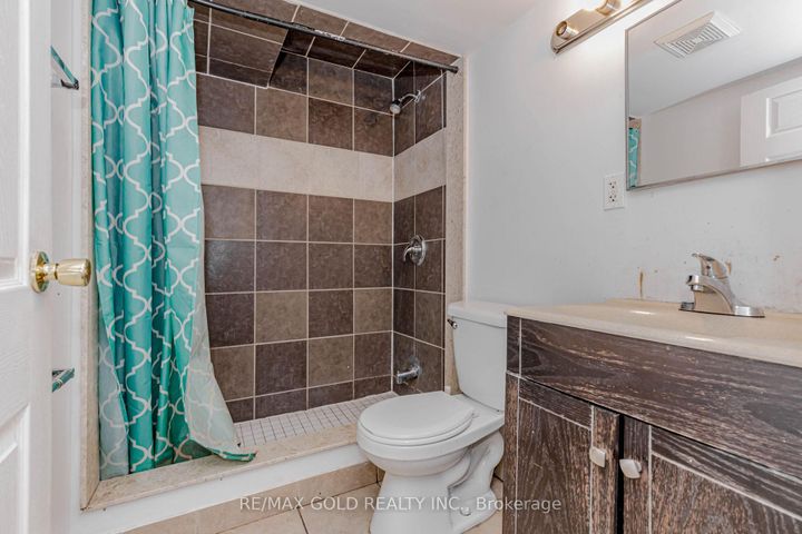 Photo 40 at 64 Mossgrove Crescent, Northwest Sandalwood Parkway, Brampton