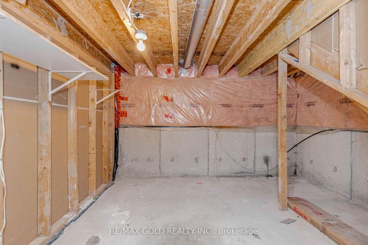 Photo 44 at 64 Mossgrove Crescent, Northwest Sandalwood Parkway, Brampton