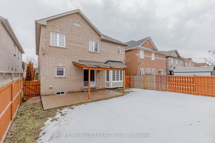 Photo 47 at 64 Mossgrove Crescent, Northwest Sandalwood Parkway, Brampton