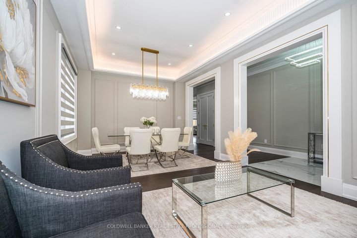 Photo 3 at 5 Barnsley Court, Maryvale, Toronto