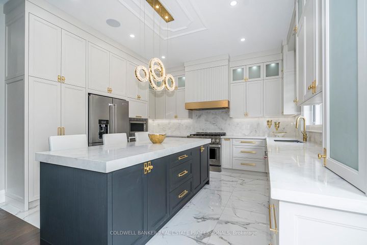 Photo 9 at 5 Barnsley Court, Maryvale, Toronto