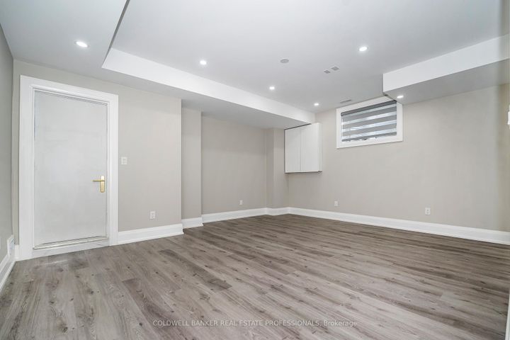 Photo 43 at 5 Barnsley Court, Maryvale, Toronto