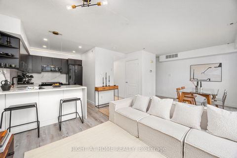 Photo 11 at 4304 - 43 Sudbury Street, Niagara, Toronto