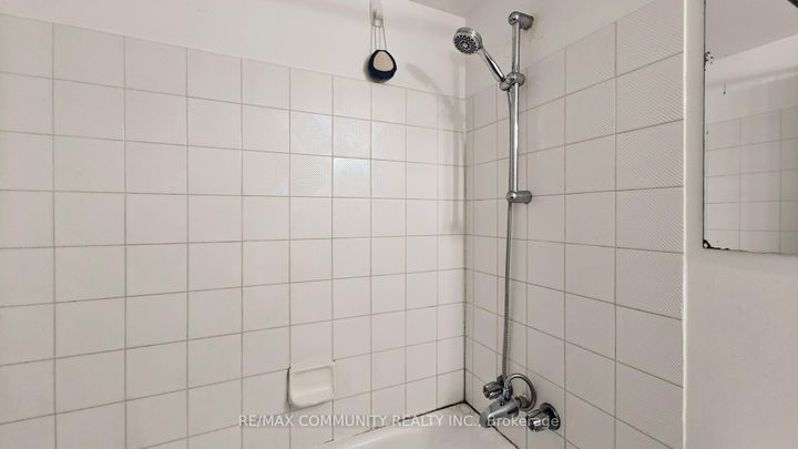 Photo 18 at 707 - 41 Markbrook Lane, Jamestown, Toronto