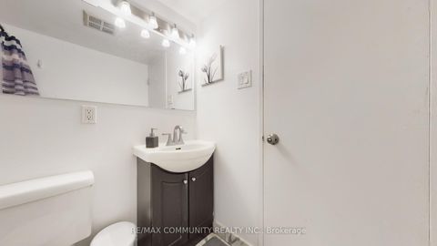 Photo 16 at 707 - 41 Markbrook Lane, Jamestown, Toronto