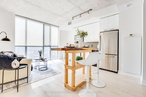 Photo 7 at 208 - 2 Gladstone Avenue, Little Portugal, Toronto