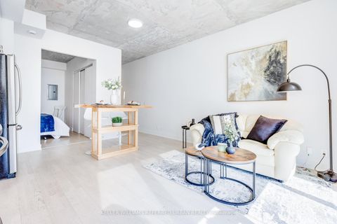 Photo 12 at 208 - 2 Gladstone Avenue, Little Portugal, Toronto