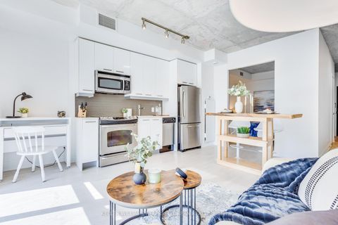 Photo 13 at 208 - 2 Gladstone Avenue, Little Portugal, Toronto