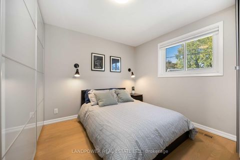 Photo 17 at 48 Marowyne Drive, Don Valley Village, Toronto