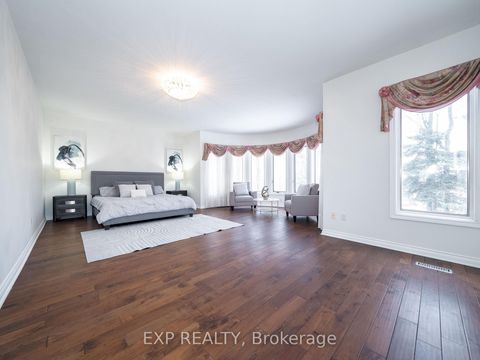 Photo 24 at 10 Edmund Crescent, Bayview Hill, Richmond Hill