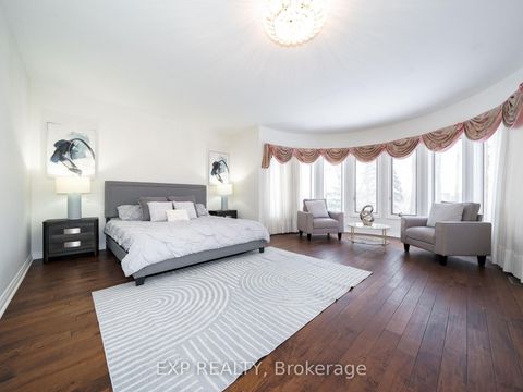 Photo 25 at 10 Edmund Crescent, Bayview Hill, Richmond Hill