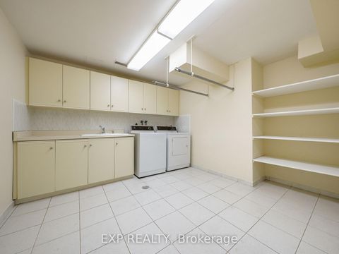 Photo 46 at 10 Edmund Crescent, Bayview Hill, Richmond Hill