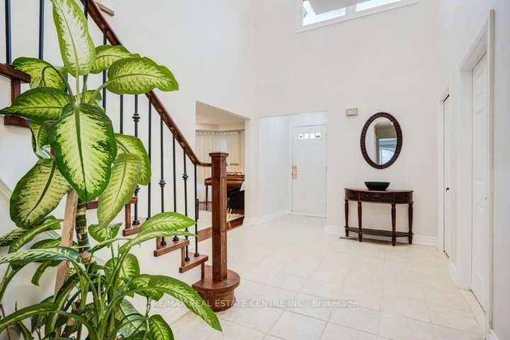 Photo 21 at 5580 Millbrook Lane, East Credit, Mississauga