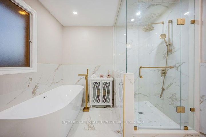 Photo 28 at 5580 Millbrook Lane, East Credit, Mississauga