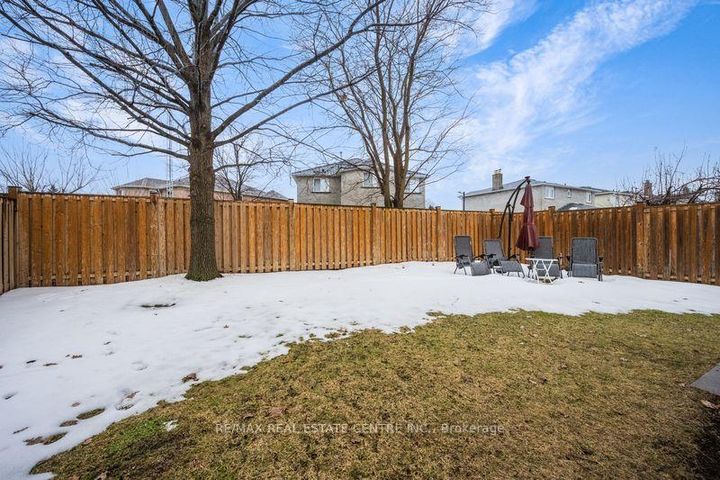 Photo 41 at 5580 Millbrook Lane, East Credit, Mississauga