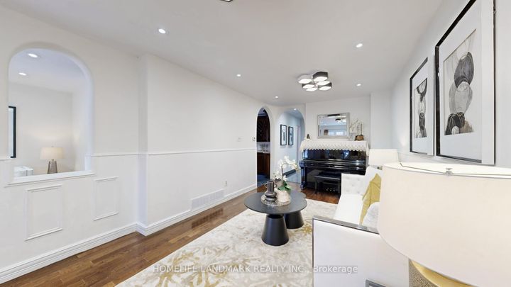 Photo 6 at 121 Digby Crescent, Milliken Mills East, Markham