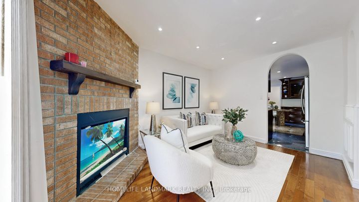 Photo 14 at 121 Digby Crescent, Milliken Mills East, Markham