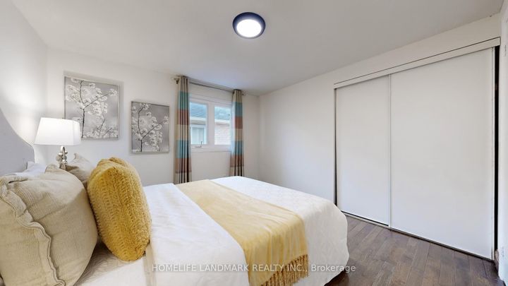 Photo 34 at 121 Digby Crescent, Milliken Mills East, Markham