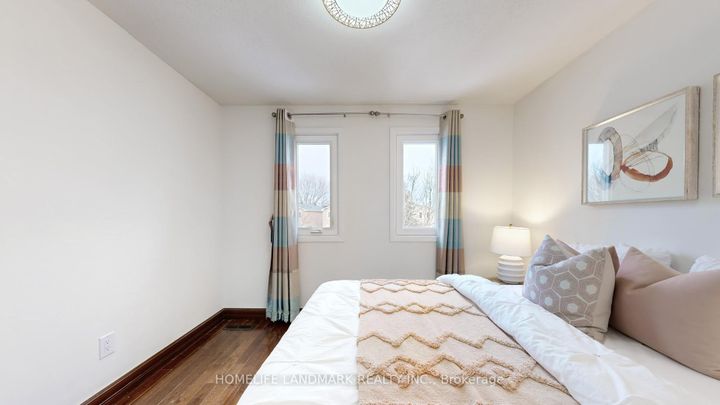 Photo 36 at 121 Digby Crescent, Milliken Mills East, Markham