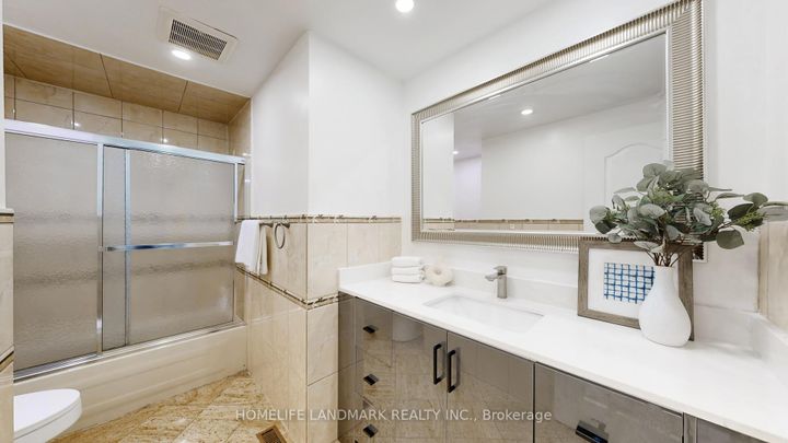 Photo 41 at 121 Digby Crescent, Milliken Mills East, Markham