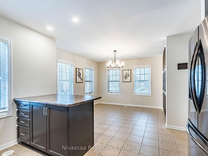 Photo 21 at 18 Betterton Crescent, Northwest Brampton, Brampton