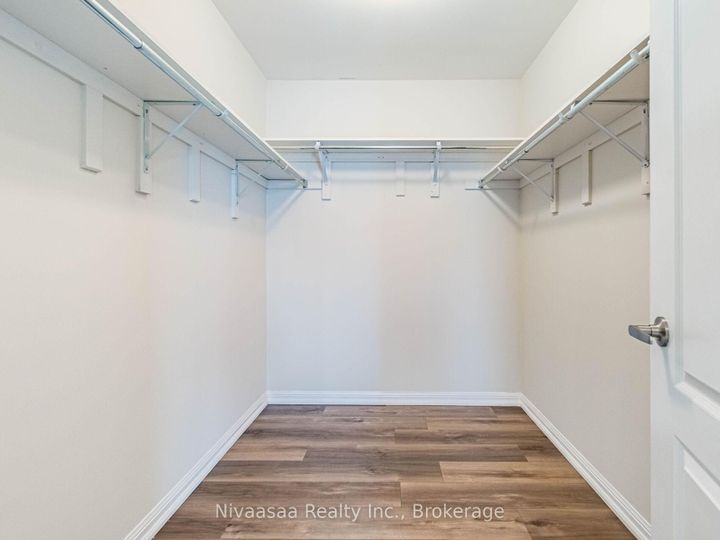 Photo 29 at 18 Betterton Crescent, Northwest Brampton, Brampton