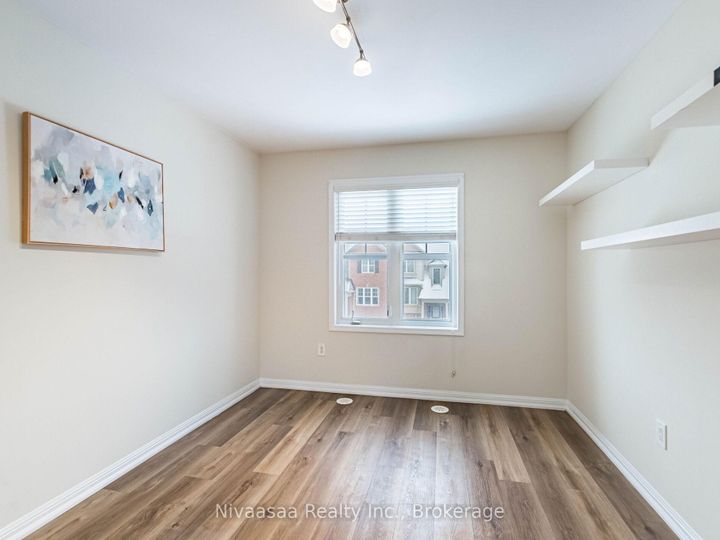 Photo 31 at 18 Betterton Crescent, Northwest Brampton, Brampton