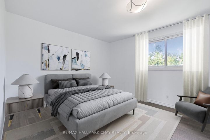 Photo 10 at 492 Britannia Avenue, Bradford, Bradford West Gwillimbury