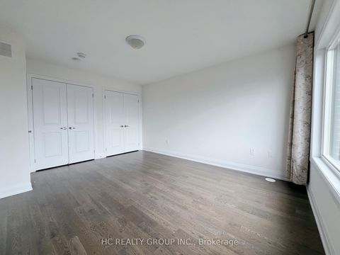 Photo 14 at 142 Moneypenny Place, Beverley Glen, Vaughan