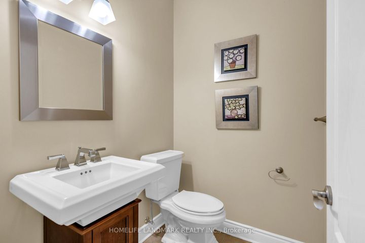 Photo 27 at 7 Via Campanile, Vellore Village, Vaughan