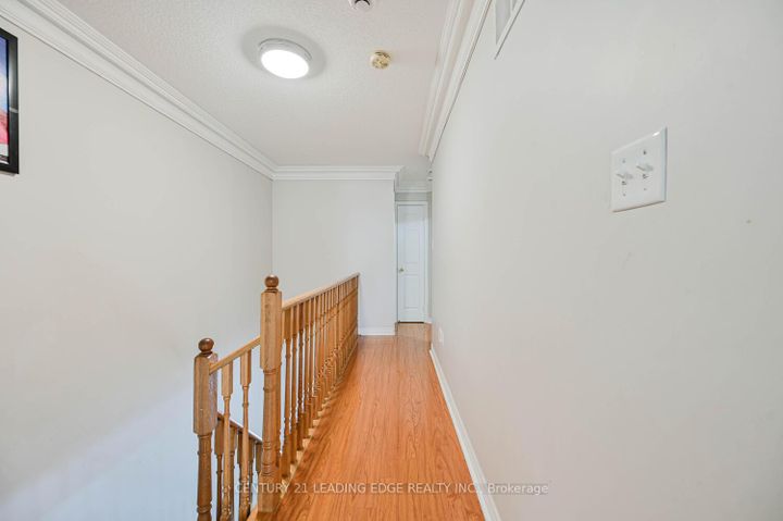 Photo 8 at 44 Deepcoral Court, Madoc, Brampton