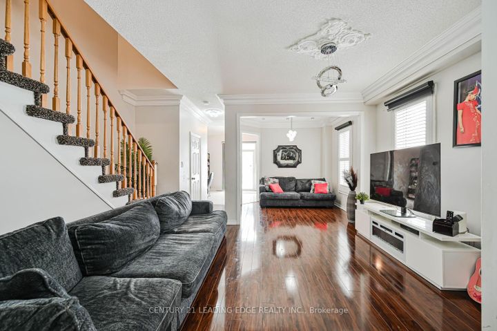 Photo 30 at 44 Deepcoral Court, Madoc, Brampton