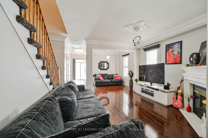 Photo 31 at 44 Deepcoral Court, Madoc, Brampton