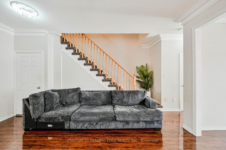 Photo 32 at 44 Deepcoral Court, Madoc, Brampton