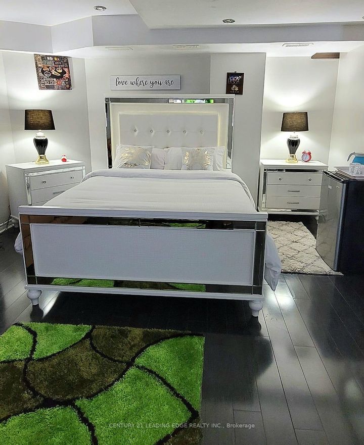 Photo 34 at 44 Deepcoral Court, Madoc, Brampton