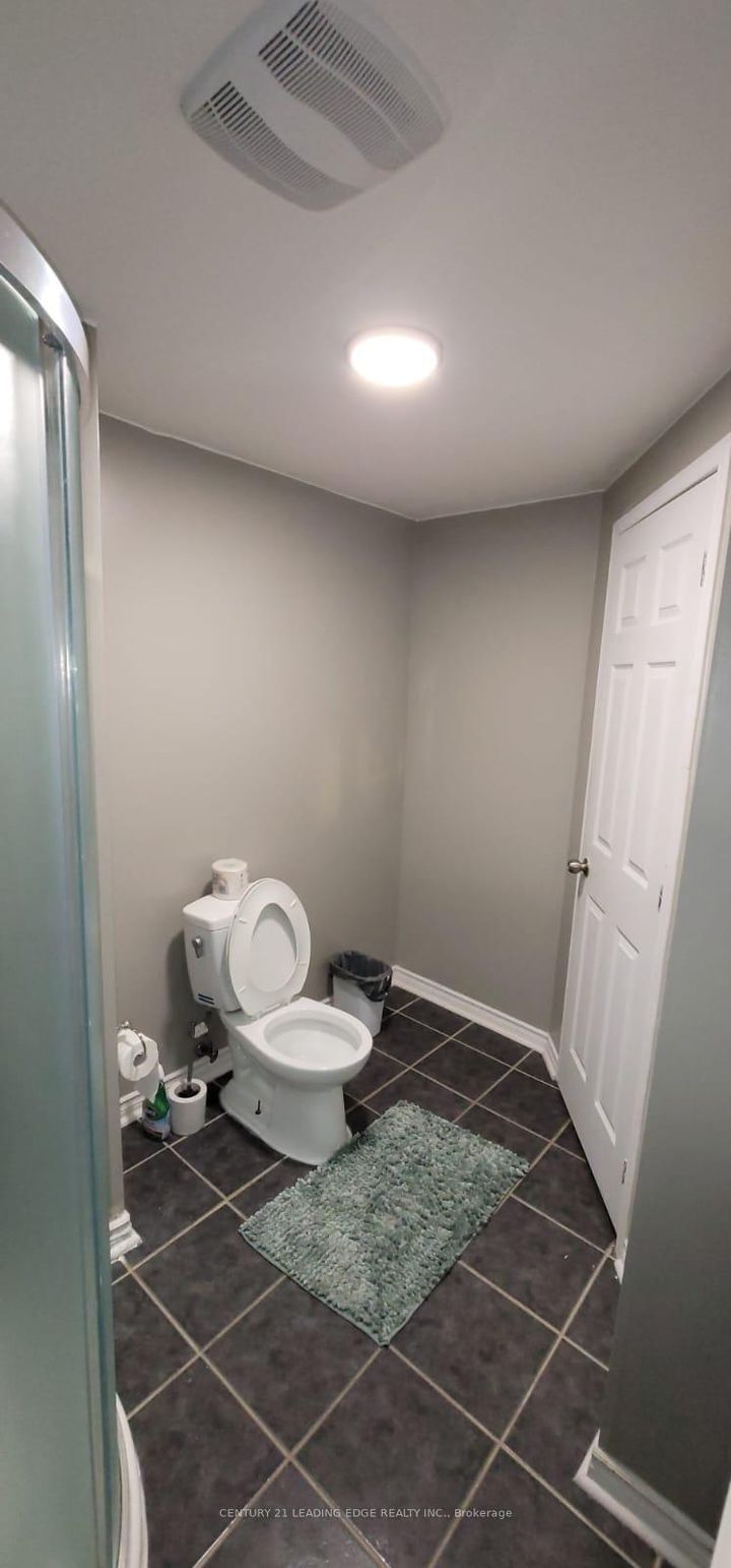 Photo 39 at 44 Deepcoral Court, Madoc, Brampton