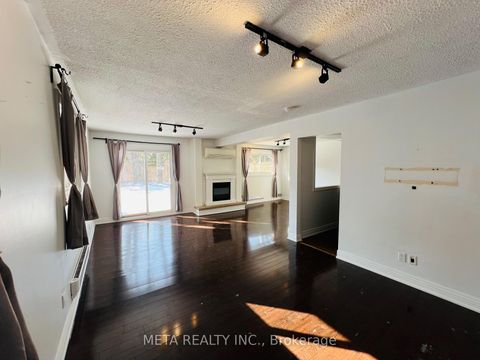 Photo 4 at 143 Silas Hill Drive, Don Valley Village, Toronto