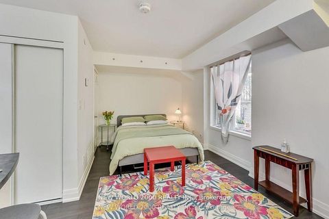 Photo 5 at 151 - 415 Jarvis Street, South St. James Town, Toronto