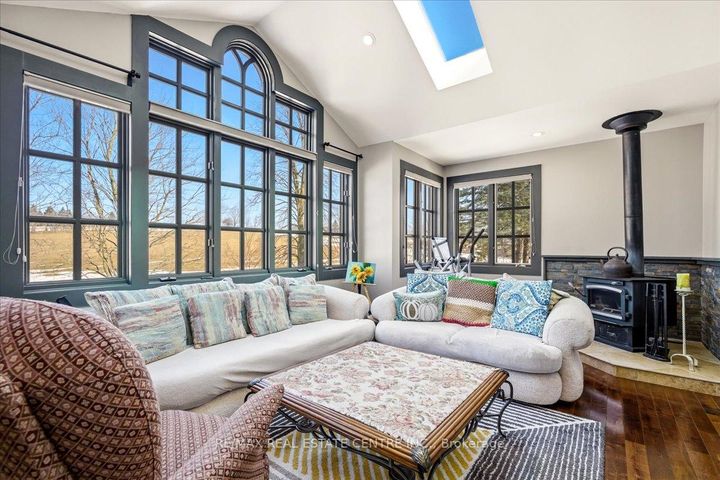 Photo 12 at 1093 Regional Road 97, Rural Flamborough, Hamilton