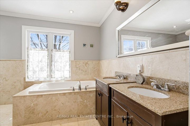 Photo 37 at 1093 Regional Road 97, Rural Flamborough, Hamilton