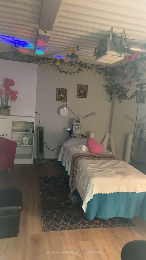 Photo 4 at G60 - 8 Glen Watford Drive, Malvern West, Toronto