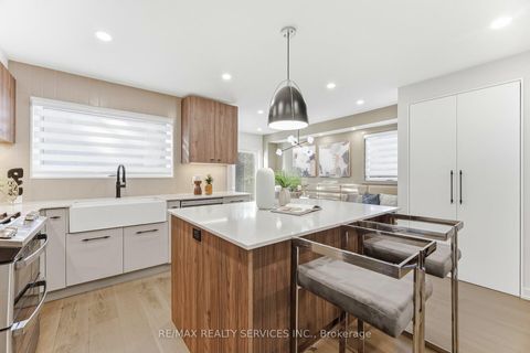 Photo 13 at 42 Frontier Pt Way, Malvern, Toronto