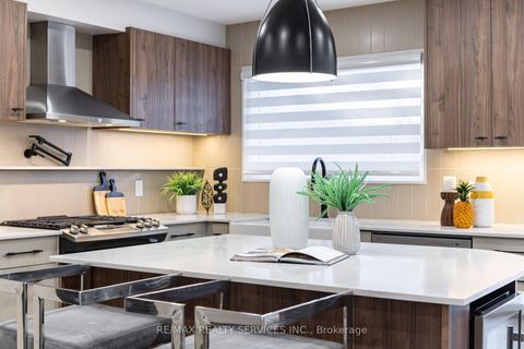 Photo 16 at 42 Frontier Pt Way, Malvern, Toronto