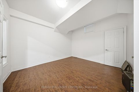 Photo 20 at 3290 Erin Centre Boulevard, Churchill Meadows, Mississauga