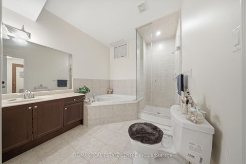 Photo 22 at 3290 Erin Centre Boulevard, Churchill Meadows, Mississauga